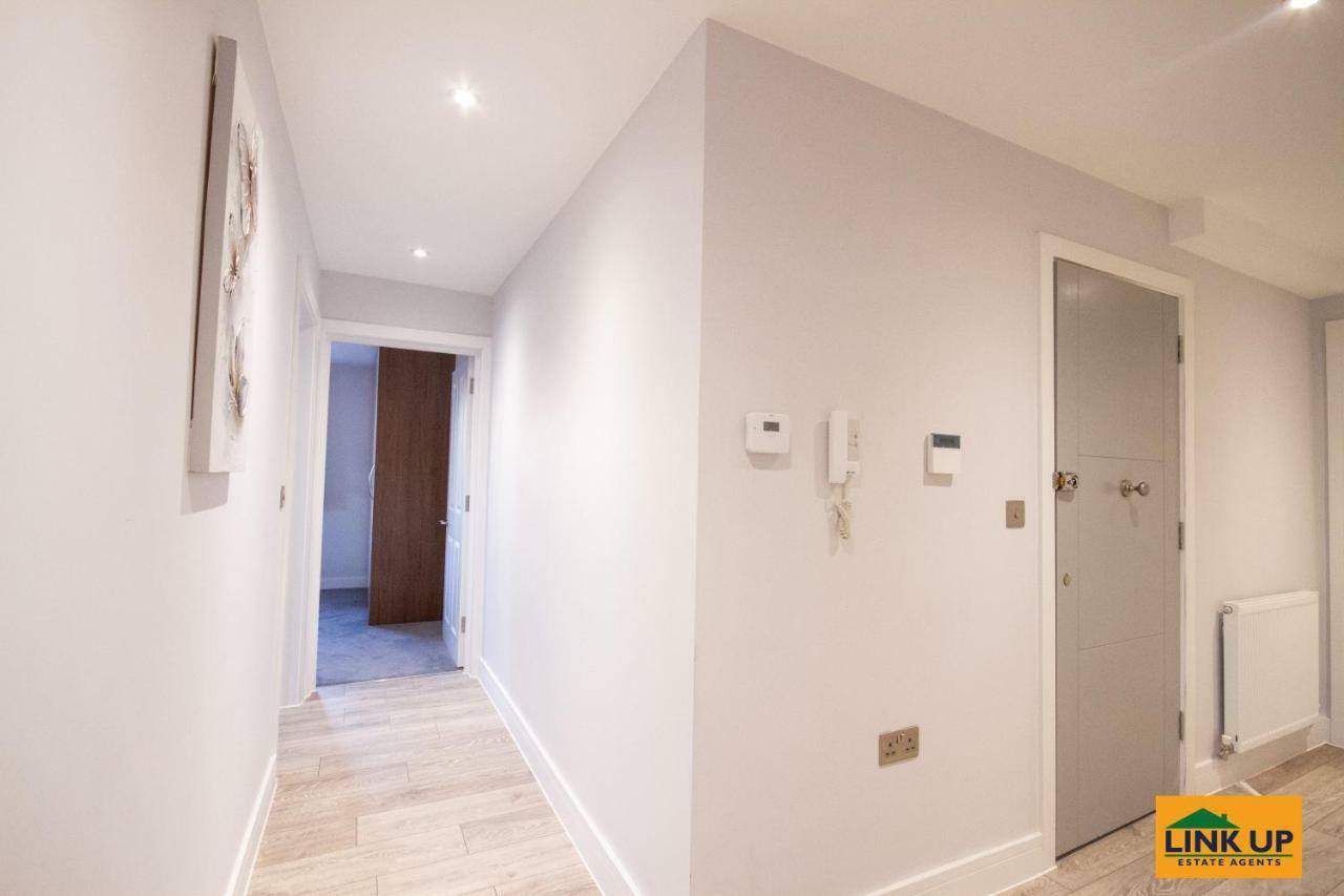 Holden Court Apartments - Apt 6 West Drayton  Екстер'єр фото