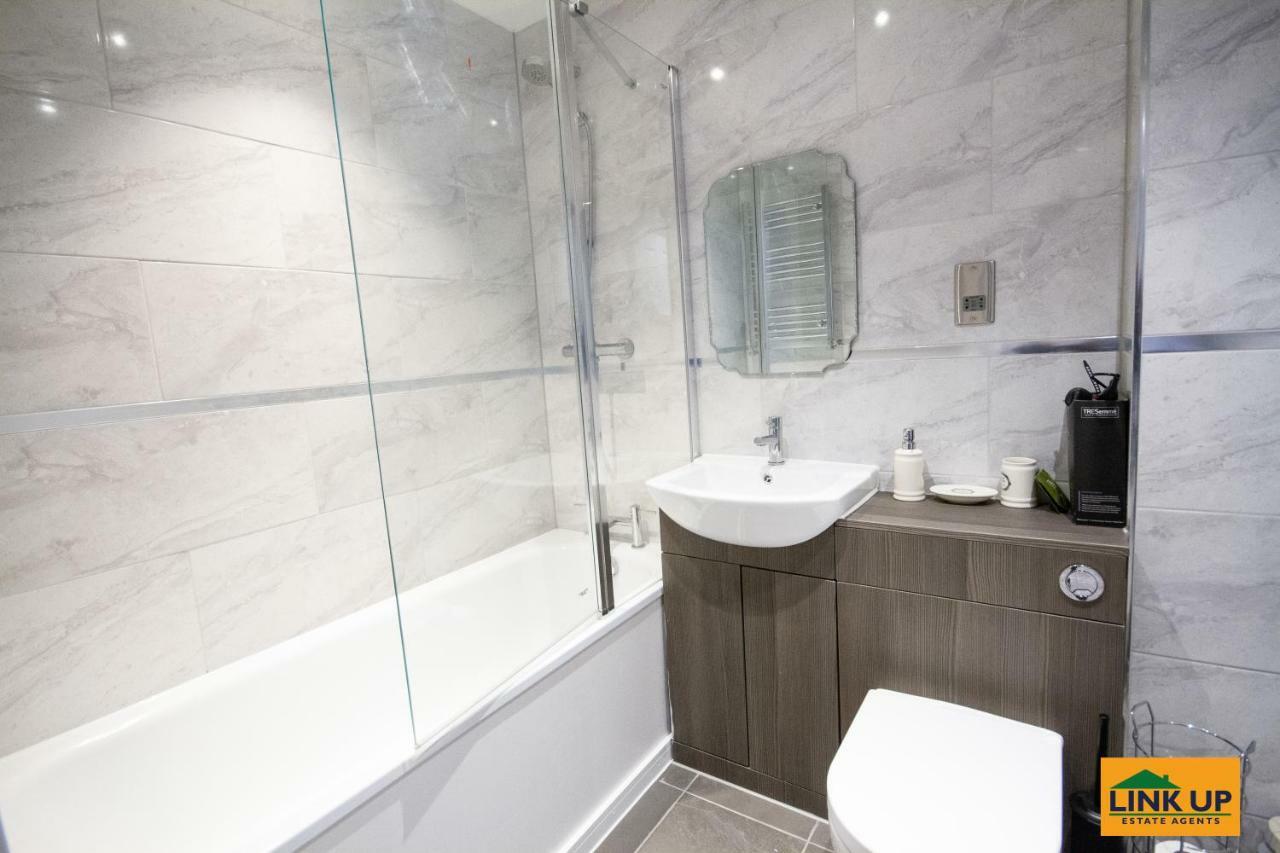 Holden Court Apartments - Apt 6 West Drayton  Екстер'єр фото